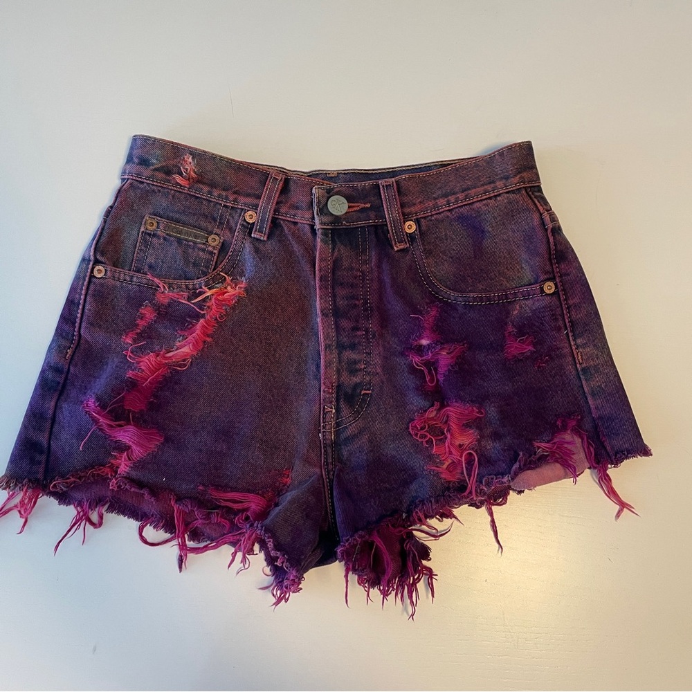 Purple/fuschia stone-washed high rise Calvin Klein denim shorts size 3